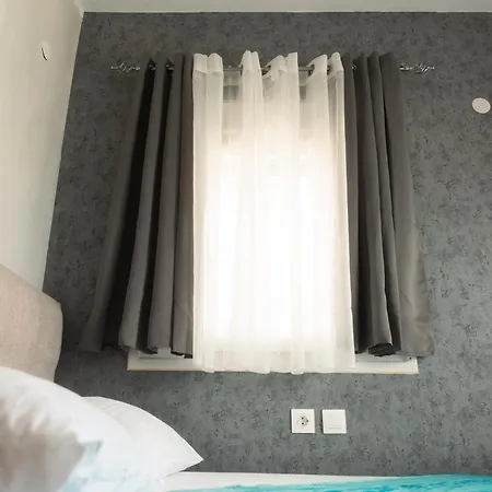 Aktis Sea View 公寓 *