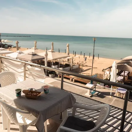 Aktis Sea View Peraía